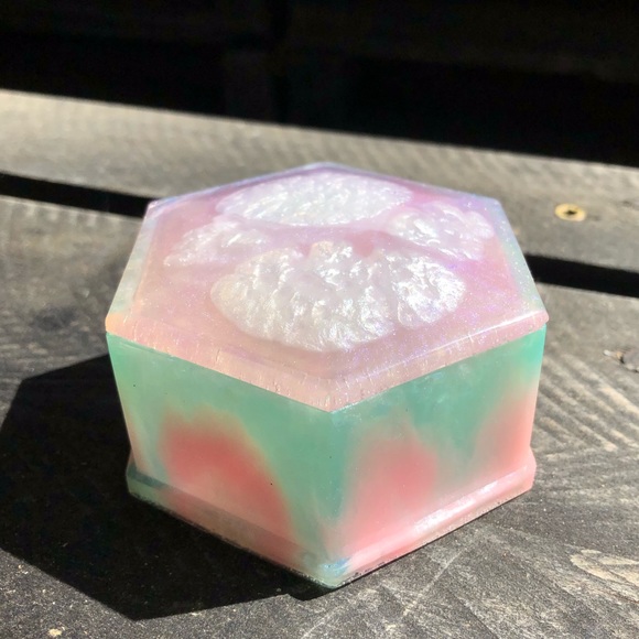 Handmade Sky UV Resin Trinket Box - Picture 7 of 16
